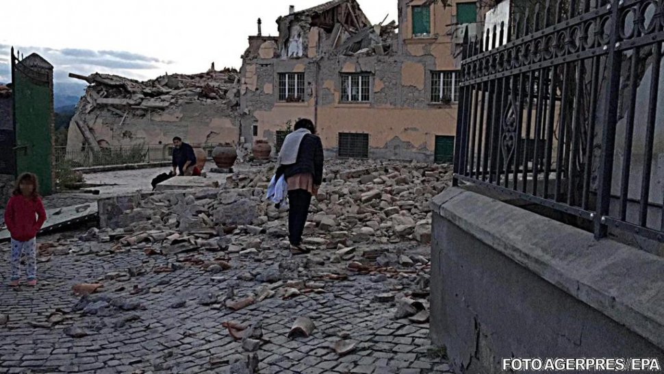 Cutremure puternice în Italia: &quot;Foarte mulți oameni sunt îngropați sub dărâmături. Orașul nu mai există!&quot;. Cel puțin 120 de persoane au murit LIVE VIDEO
