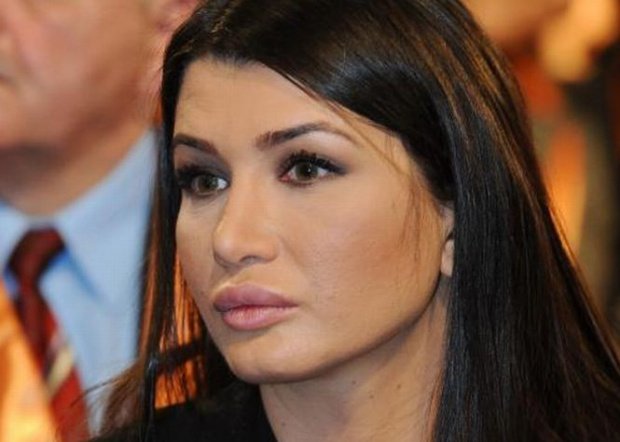 Divorț în familia Băsescu. Mezina fostului președinte s-a despărțit de Syda