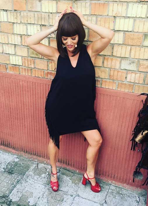  Delia, schimbare spectaculoasa de look! Cum arata artista bruneta si cu parul scurt 403464