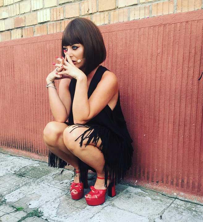  Delia, schimbare spectaculoasa de look! Cum arata artista bruneta si cu parul scurt 403465