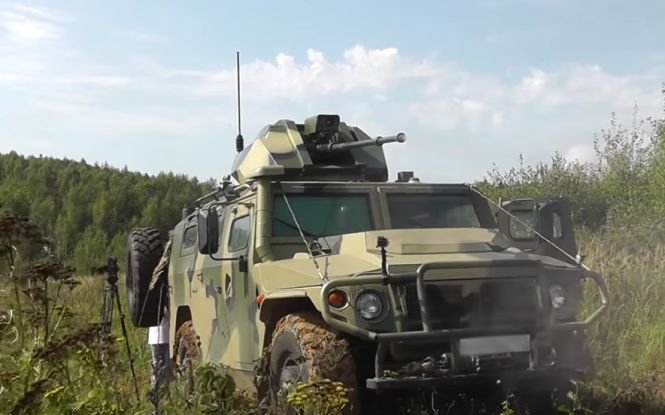 Rusia a construit o maşină de război complet autonomă. Poate identifica şi ţinti inamicul singură