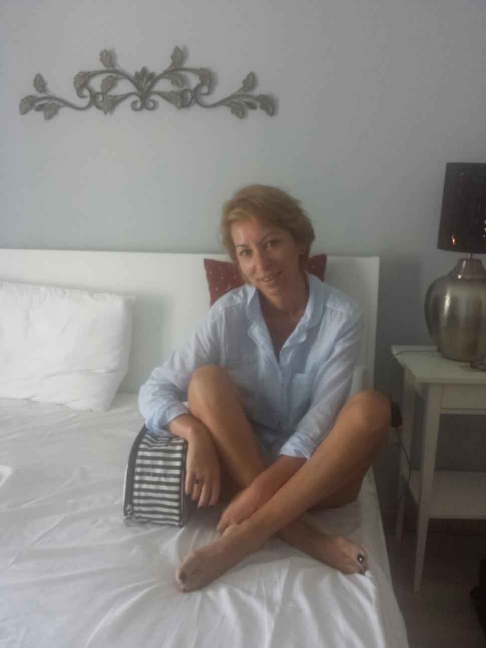 Două jurnaliste poartă același nume, se îmbracă la fel și își cumpără aceleași lucruri pe nevorbite 404158