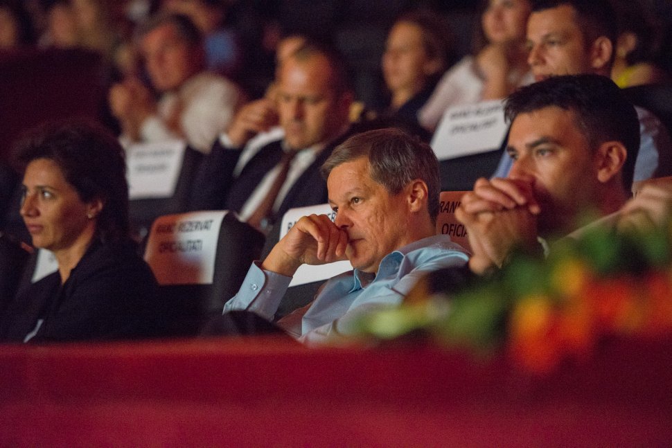  Premierul Dacian Cioloș, la premiera filmului Sieranevada, de Cristi Puiu