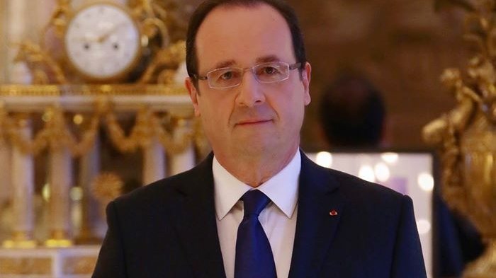 Francois Hollande anunţă dejucarea unui atentat, după descoperirea unei maşini cu butelii cu gaz la Paris 