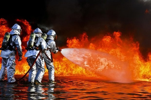Incendii de vegetație în Grecia. O vedetă de la noi se află chiar acolo