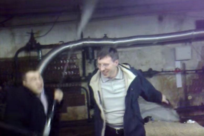 Dorin Chirtoacă, prima reacție după apariția pe Internet a unui filmuleț compromițător din garajul primăriei - VIDEO