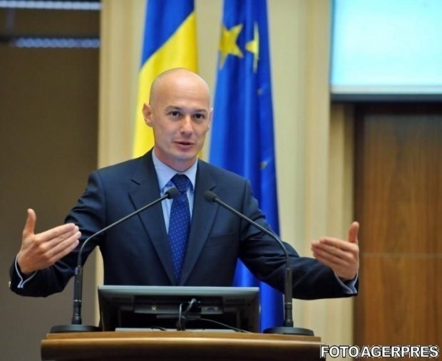 Bogdan Olteanu a ieșit de la DNA. Fostul viceguvernator al BNR a refuzat să facă declarații