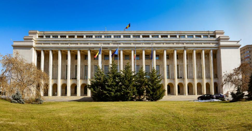 O nouă numire în Guvernul României. Cine s-a alăturat echipei lui Dacian Cioloș