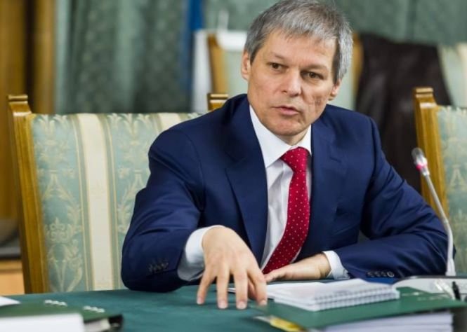 Mesajul lui Dacian Cioloș pentru părinții elevilor: „Să-i trimiteţi pe cei care vă cer asta la ministru”