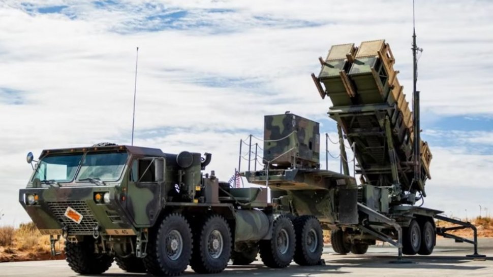 Rusia mobilizează sisteme de rachete antiaeriene la granița cu NATO