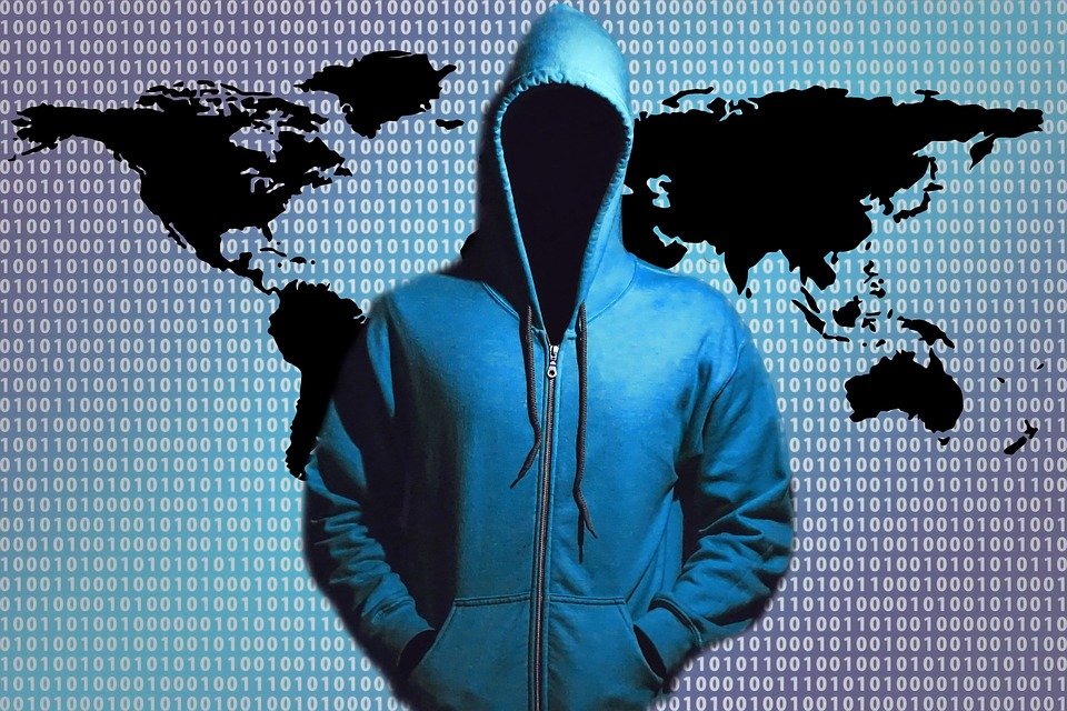 Hacker român condamnat la trei ani de închisoare în SUA 