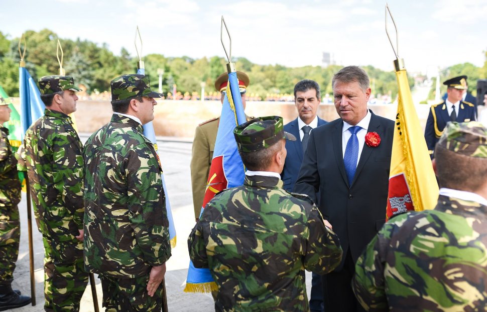Mesajul lui Klaus Iohannis pentru militarii români răniţi în Afganistan