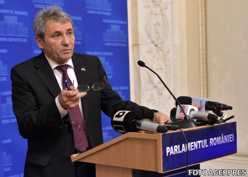 Deputatul Niculae Mircovici a murit. Politicianul suferea de cancer