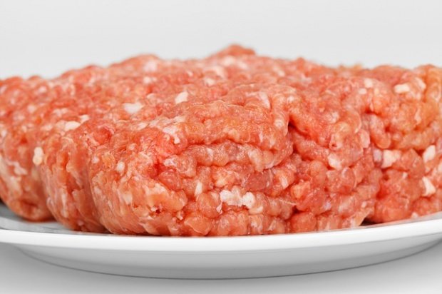 E.Coli în carne de mici, caş sau carne tocată din restaurante şi abatoare din ţară