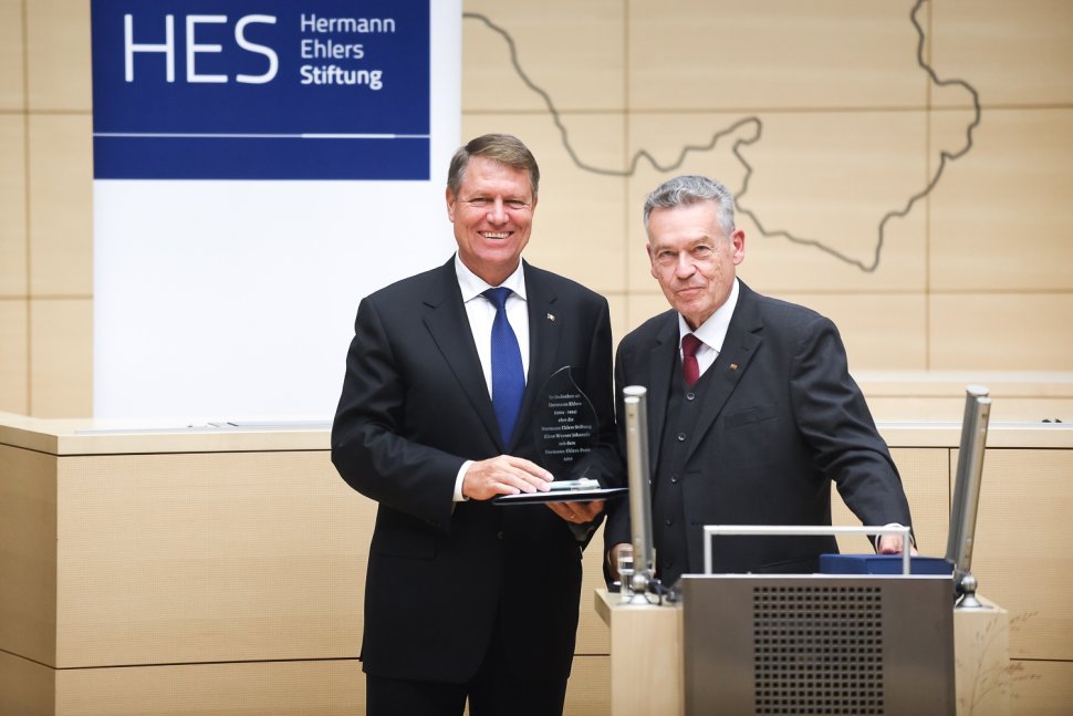 Klaus Iohannis, premiat în Germania pentru lupta anticorupție