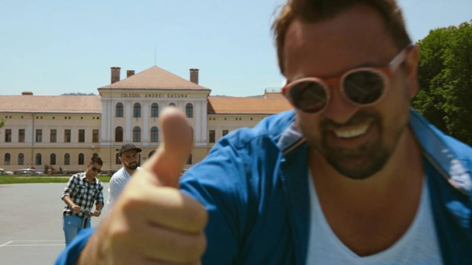  Cum arătau vedetele Antenei 1 înainte să devină celebre 408351