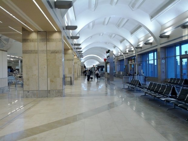 Autoritățile române vor să construiască un metrou de suprafață între aeroport și centrul Capitalei
