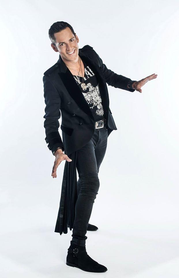 Ștefan Bănică, într-o ipostază rară. Fotografia care a strâns mii de likeuri (Foto) 409267