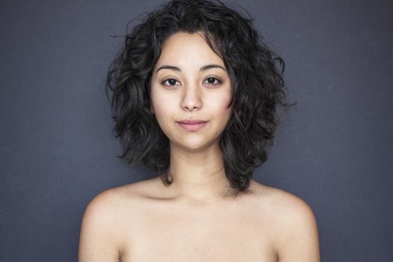 A trimis fotografia ei în 25 de țări și le-a cerut internauților să o facă frumoasă. Rezultatul este absolut uimitor! - GALERIE FOTO 409596