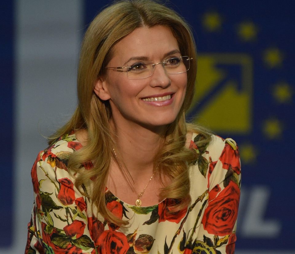 Alina Gorghiu, către ministrul Vlad Voiculescu: V-am văzut, mi-ați plăcut, ce rămâne de făcut?