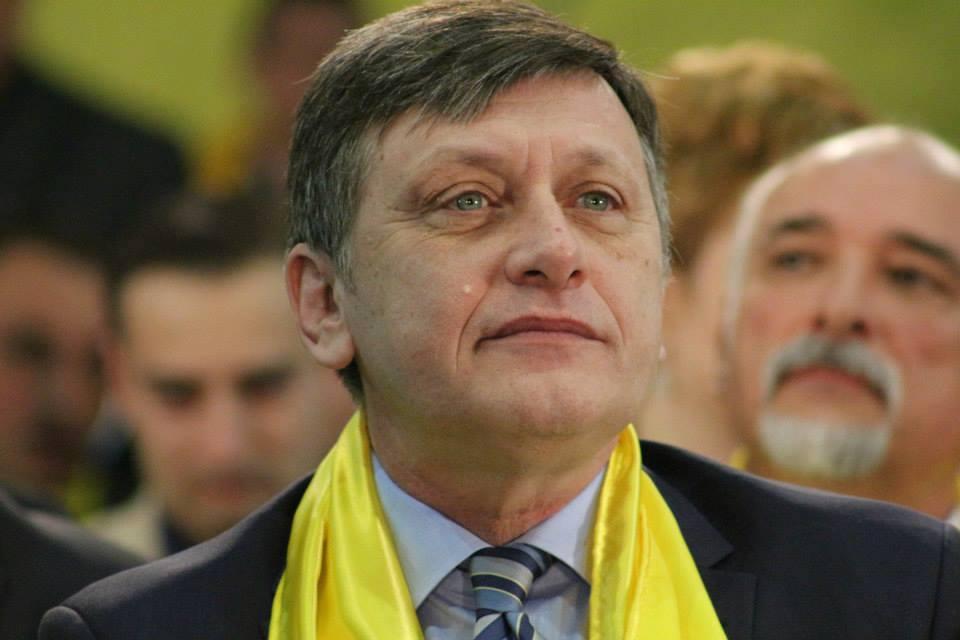 Ediție de weekend: Crin Antonescu îl vede pe Dacian Cioloș la conducerea PNL