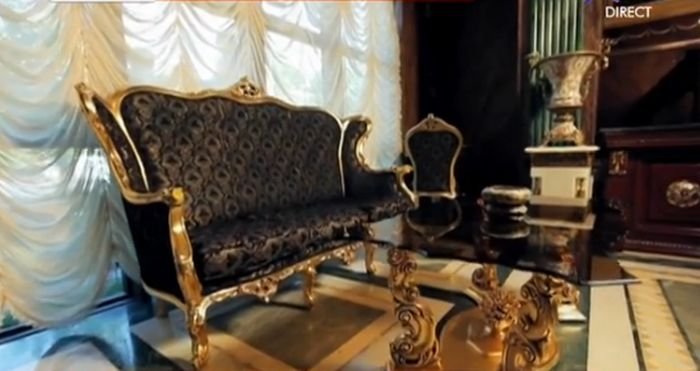Imagini fabuloase din casa președintelui Armeniei. Statuile și mobilierul îți lasă impresia că pășești într-un palat