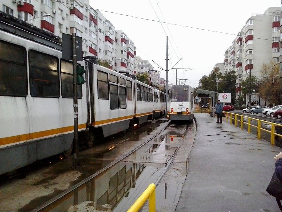 Trafic îngreunat în Capitală. Semafoarele nu au funcționat în mai multe intersecții 410222