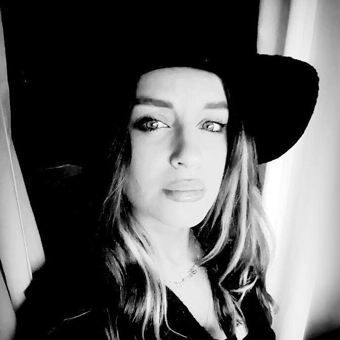 Vă mai amintiți de Tania Budi? Cum arată vedeta TVR la aproape 50 de ani 410332