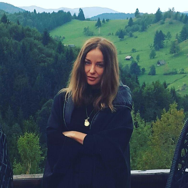 Vă mai amintiți de Tania Budi? Cum arată vedeta TVR la aproape 50 de ani 410334