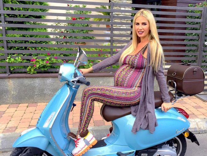 Cum a reacționat fiica Andreei Bănică, cu puțin timp înainte ca frățiorul ei să vină pe lume. „A început să plângă” și... 410682