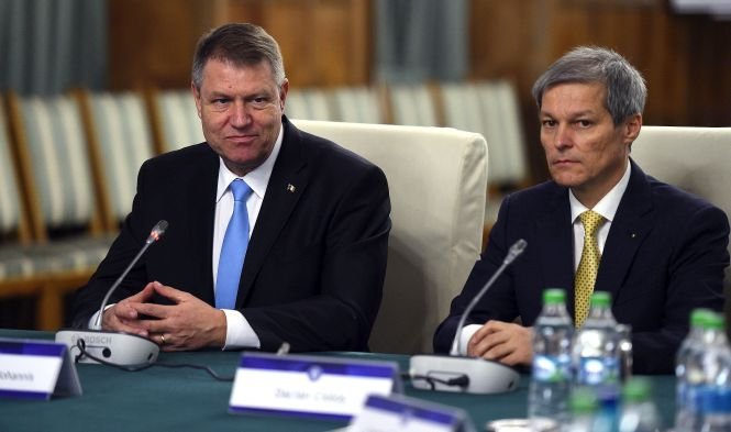 Ce miniștri îi ia Iohannis lui Cioloș și-i trimite la PNL