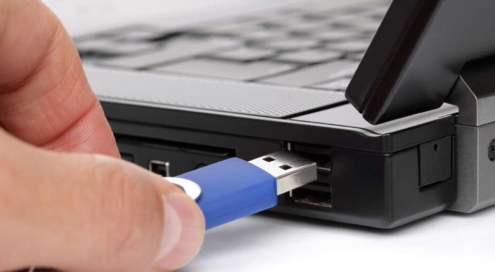 De ce este recomandat să deconectezi un stick USB în siguranță