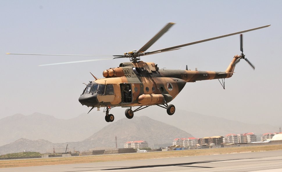 Un elicopter militar s-a prăbușit. Cel puțin nouă persoane au murit