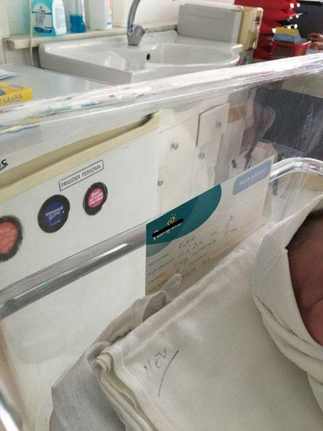 O cântăreaţă de la noi a născut. Prima imagine cu bebeluşul (Foto) 412047