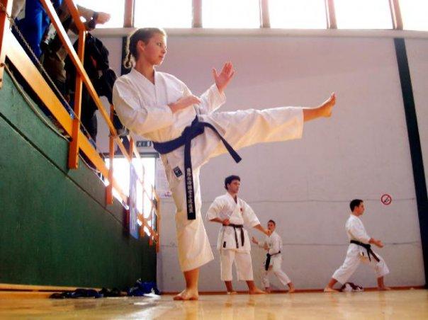 ALEGERI PARLAMENTARE 2016. O tânără de 24 de ani, prima pe listele PNL la Camera Deputaților în Brașov 412307