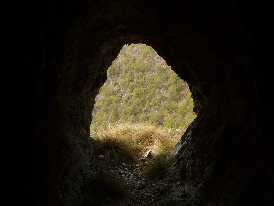 Descoperire uimitoare: Tunel secret la graniţa dintre SUA şi Mexic. Pentru ce era folosit