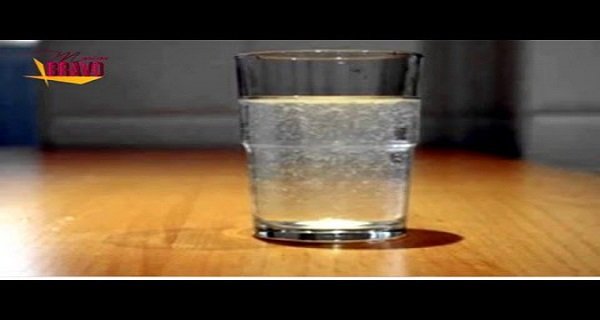  Invata sa detectezi energiile negative din casa ta folosind un pahar cu apa! Uite cum!