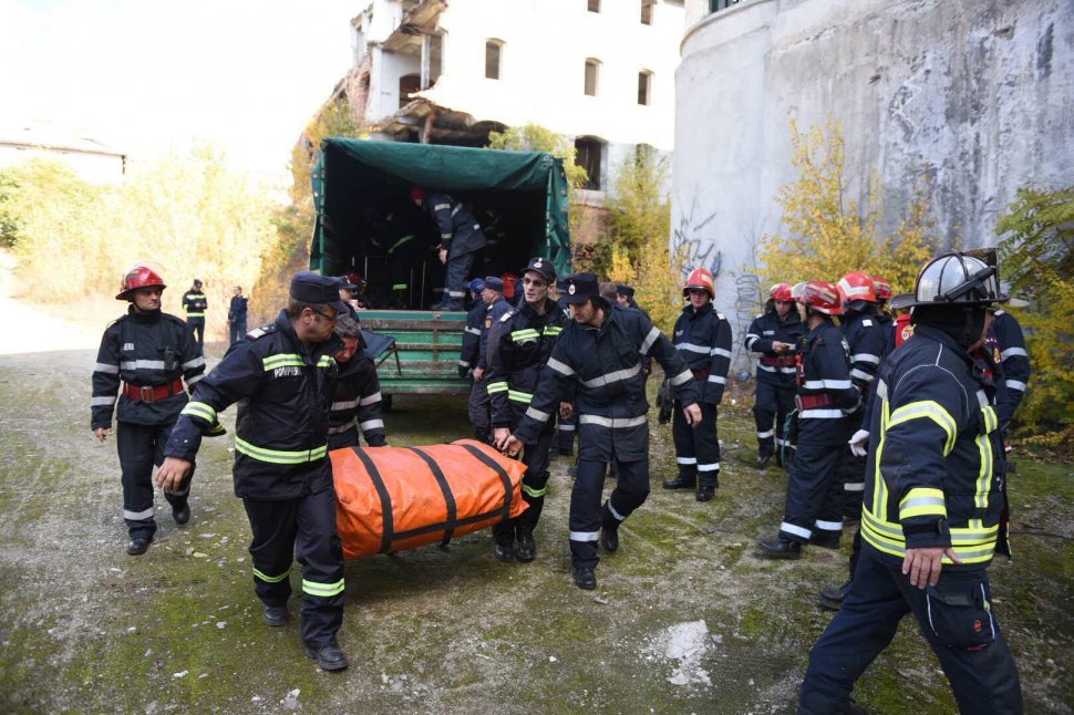 Scenariu sumbru în țară, în cazul unui cutremur major: 1.500 de morți în Bucureşti, 875 în Iași și mii de răniți și sinistrați