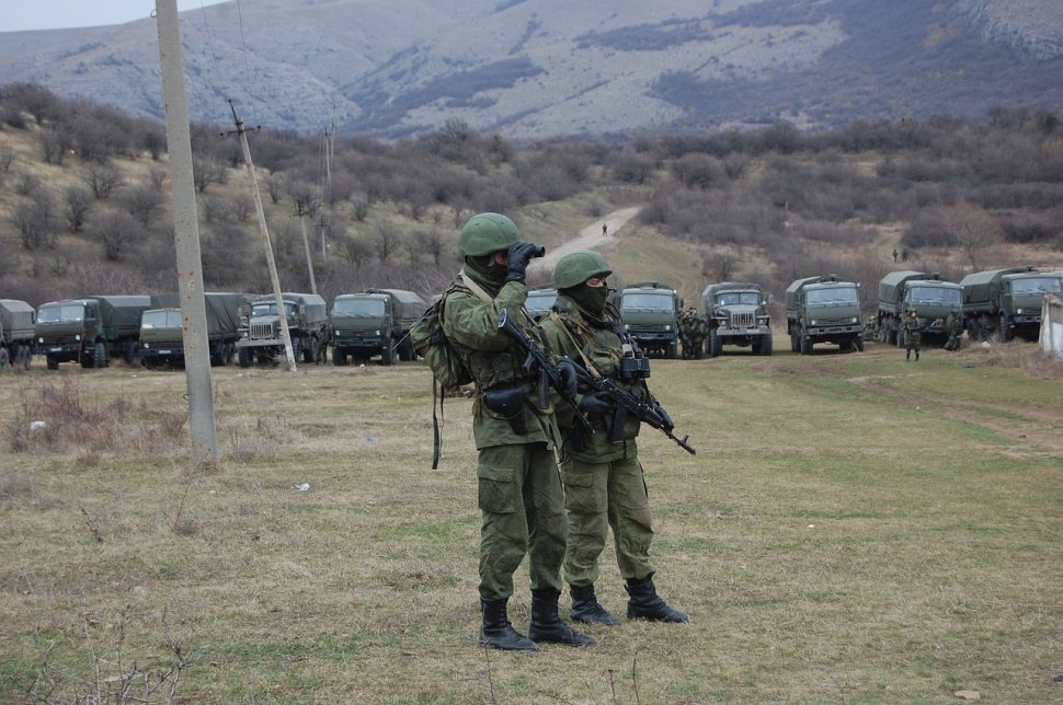 Rusia face o mutare periculoasă în Crimeea. Localnicii, alungați de militarii ruși din zona fostelor buncăre sovietice