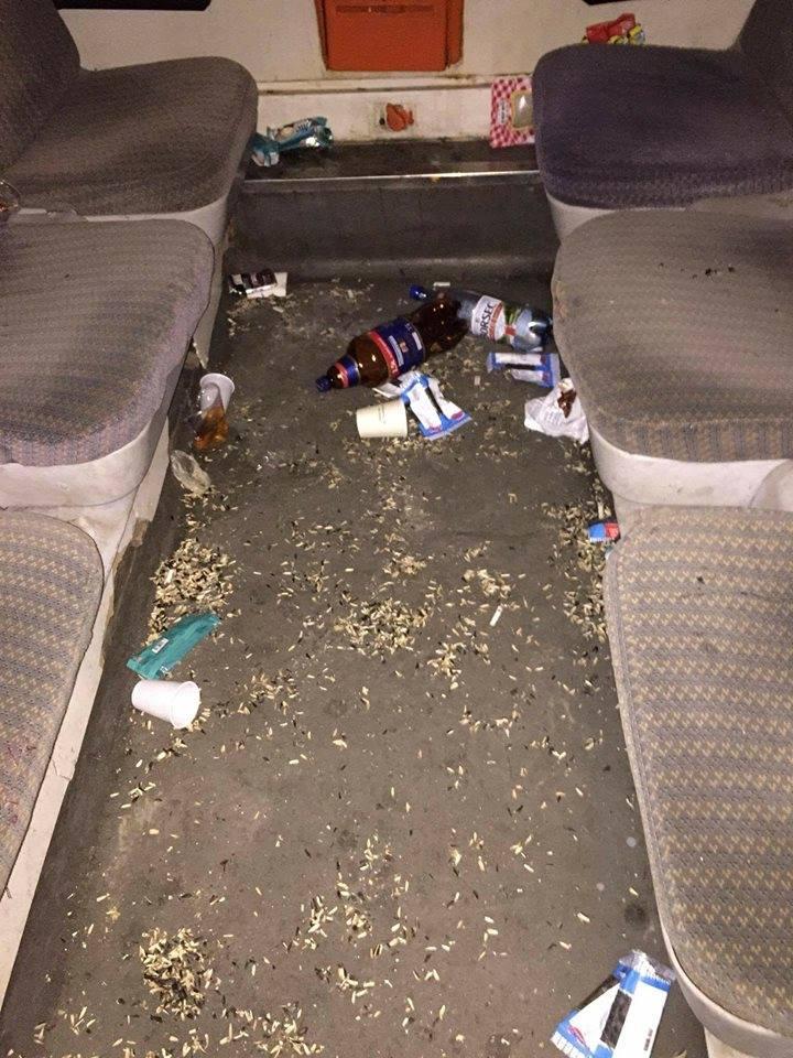 Imagini din trenurile din România. Ce transportă și ce lasă în urmă călătorii 414884