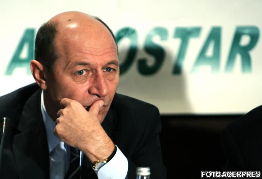 Traian Băsescu, atac la conducerea PNL: ”Dacă ar exista o poliţie a politicii, Gorghiu şi-ar pierde dreptul de a conduce partidul”