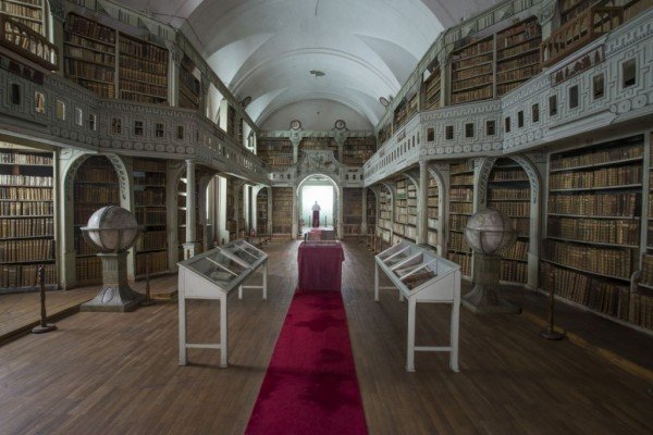 Retrocedarea Bibliotecii Batthyaneum, blocată în instanță