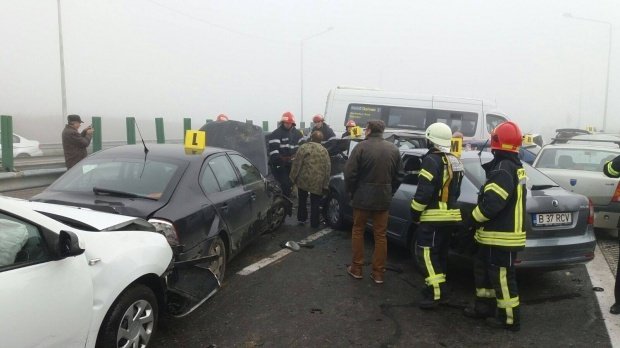 Accidente în lanț pe A2: 23 mașini implicate, cinci persoane la spital. Poliția: CNADNR va fi amendată. CNADNR: ANM nu a anunțat că ninge