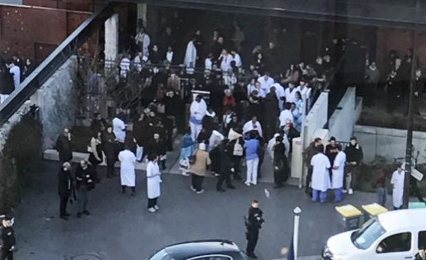 Alertă cu bombă la Paris. Unul dintre cele mai mari spitale a fost evacuat