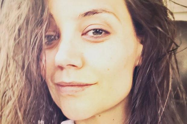Ce a apărut pe pagina lui Katie Holmes. Fanii din România vor fi încântaţi - FOTO 417463