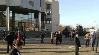 Alertă cu bombă la Palatul de Justiţie din Baia Mare. Au fost suspendate toate ședințele 418105