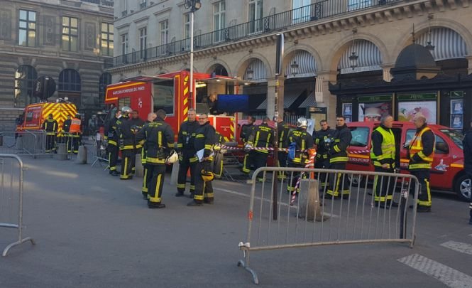 Incendiu în clădirea Consiliului de Stat din Paris. Sute de persoane au fost evacuate