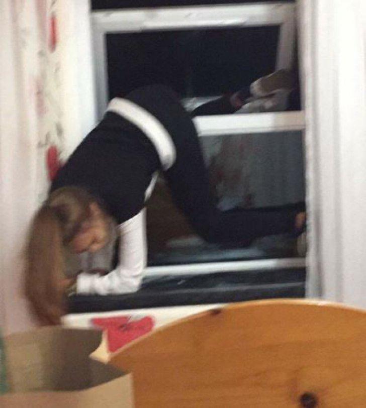 Părinții nu le lăsau la petrecere. Ce au făcut ca să iasă din casă întrece orice imaginație   419794