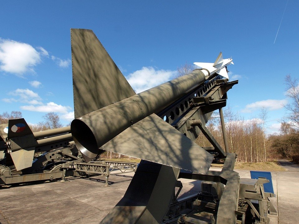 Ucraina și Rusia, la un pas de război. Teste cu rachete au început în apropierea peninsulei Crimeea