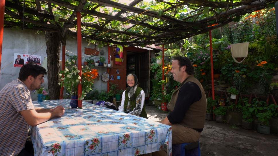 Cel mai recent episod Wild Carpathia și un mesaj exclusiv de la Prințul Charles, azi, la Antena 3 420121